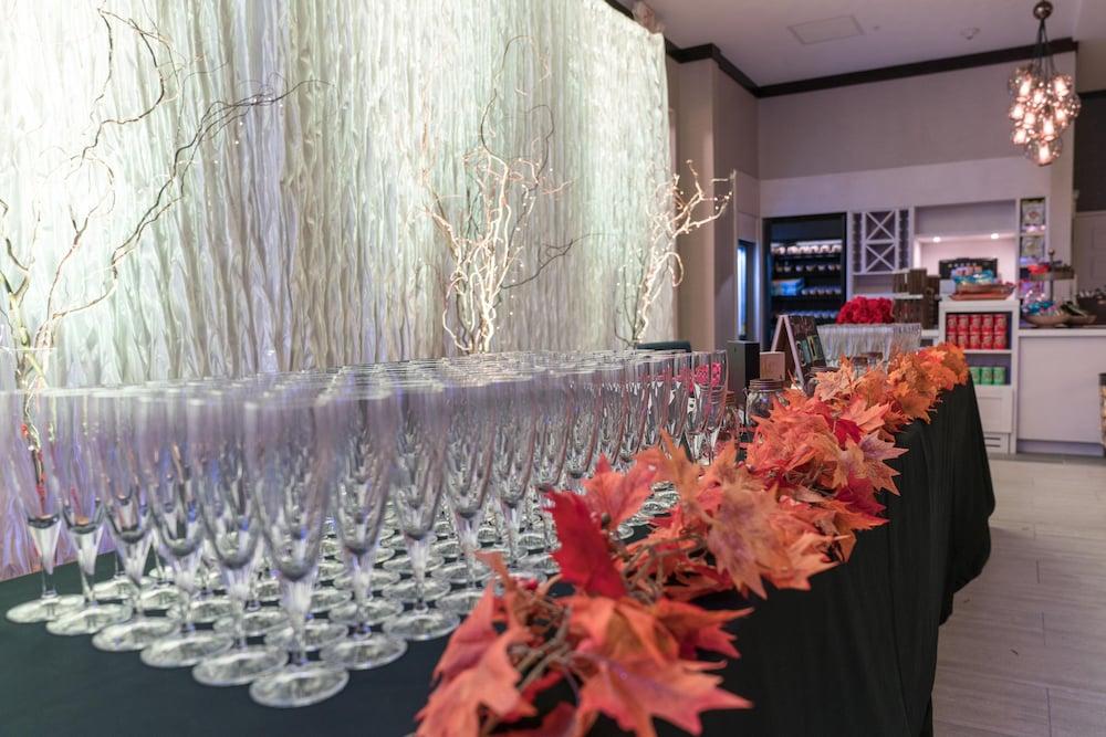 Hilton Garden Inn Shirlington Арлингтон Экстерьер фото