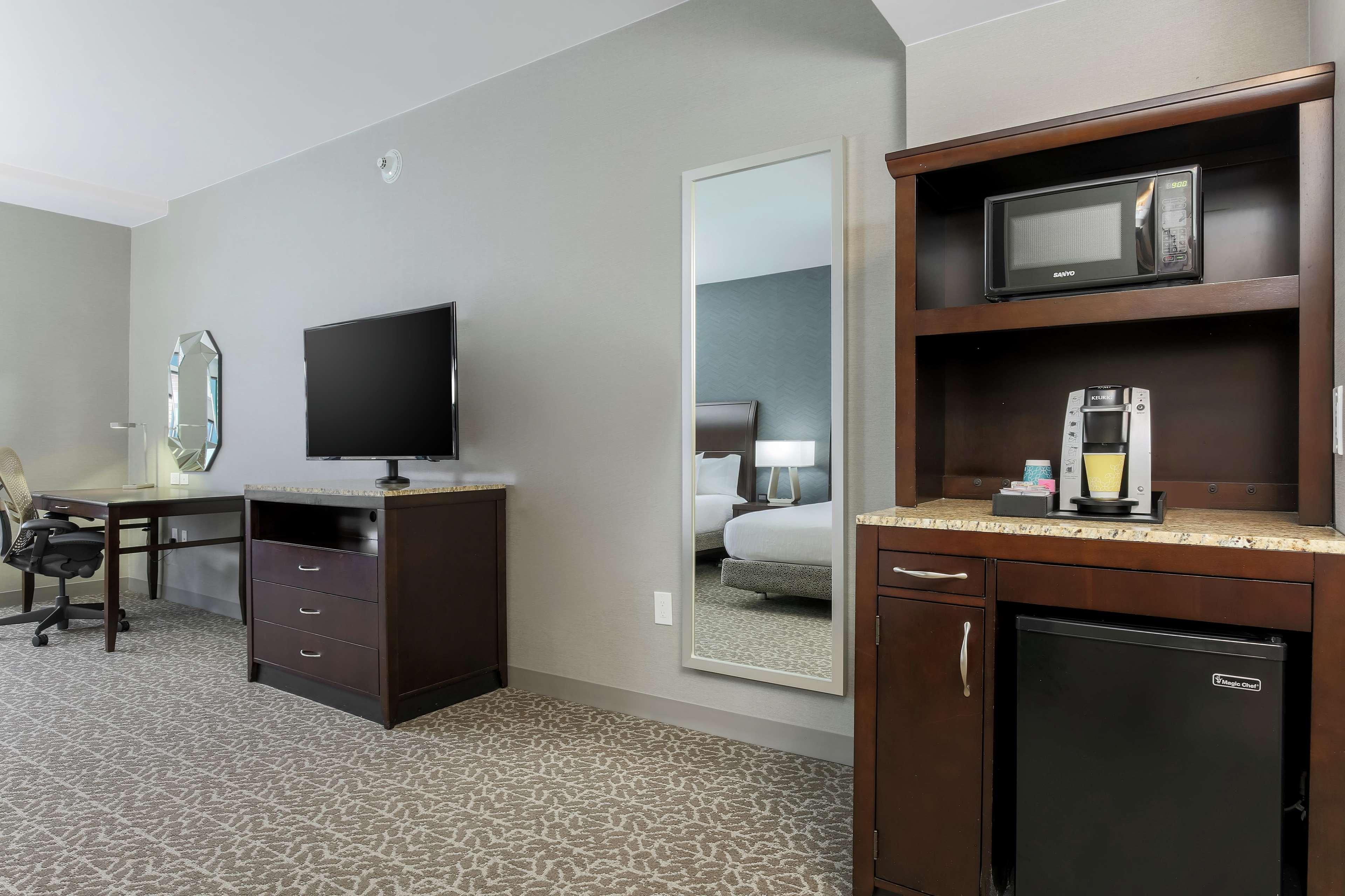 Hilton Garden Inn Shirlington Арлингтон Экстерьер фото