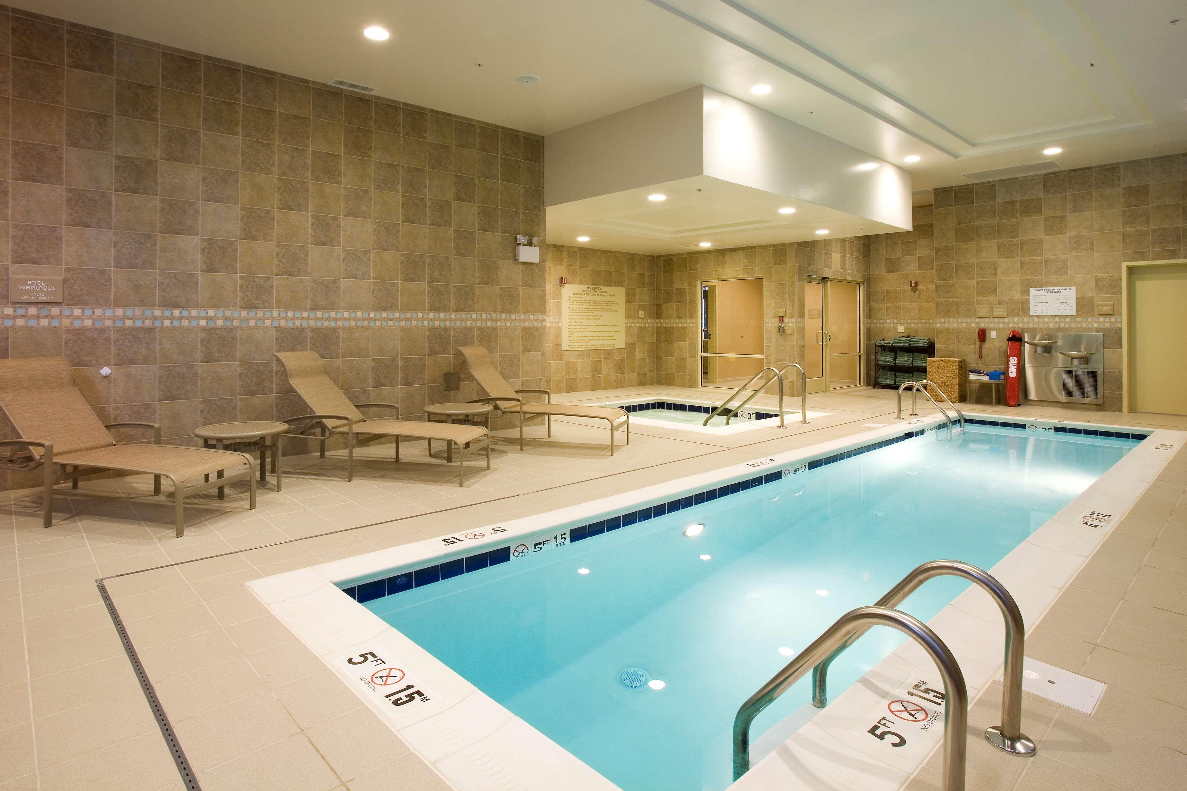 Hilton Garden Inn Shirlington Арлингтон Экстерьер фото
